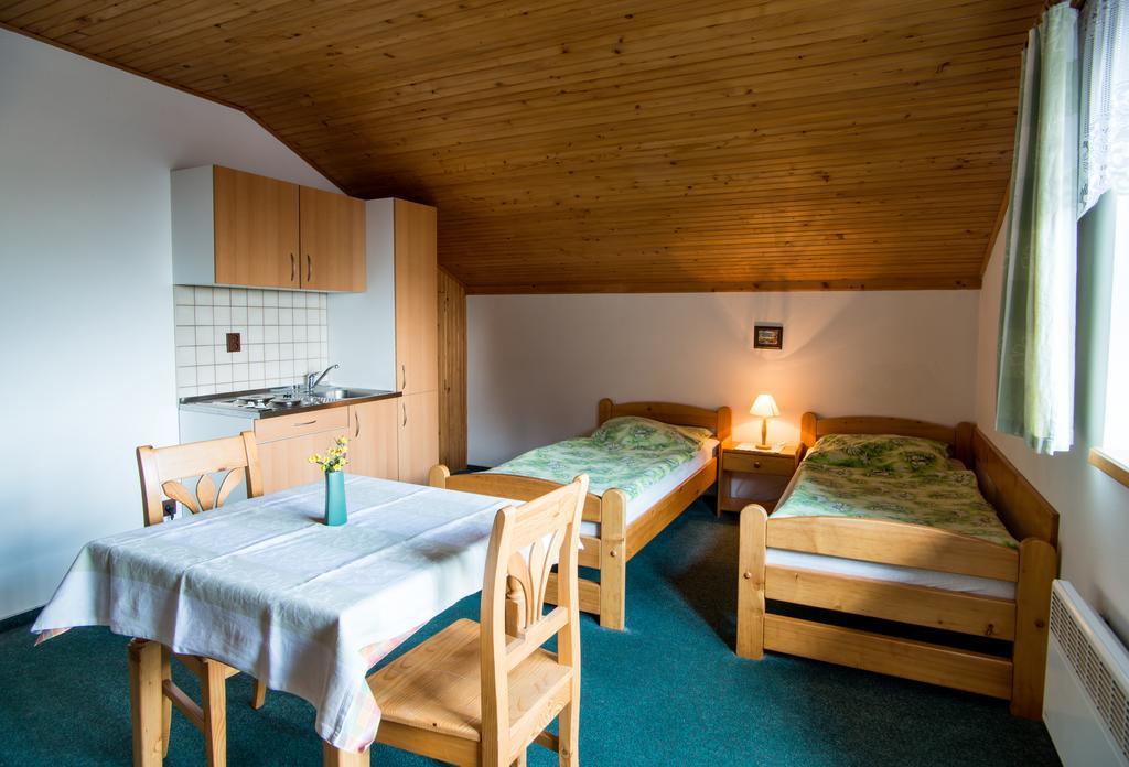 Pension Pek Kubova Huť Exterior foto